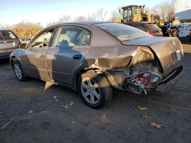 2004 Nissan Altima Base