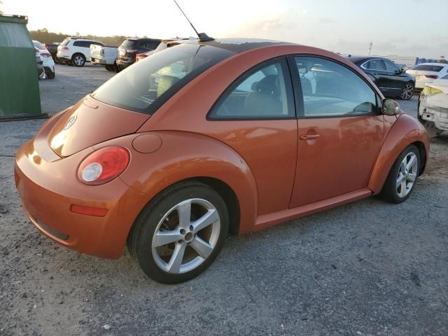 2010 Volkswagen New Beetle