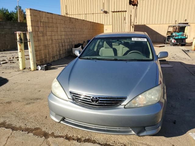 2005 Toyota Camry LE