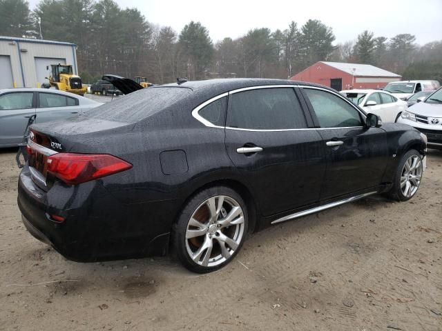 2015 Infiniti Q70 3.7