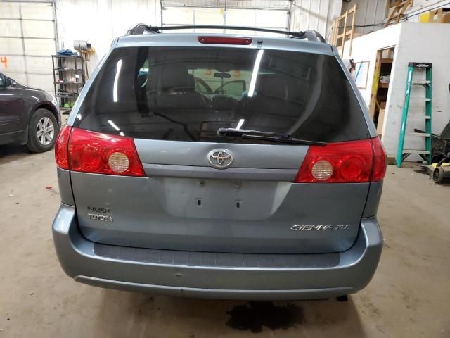 2006 Toyota Sienna XLE