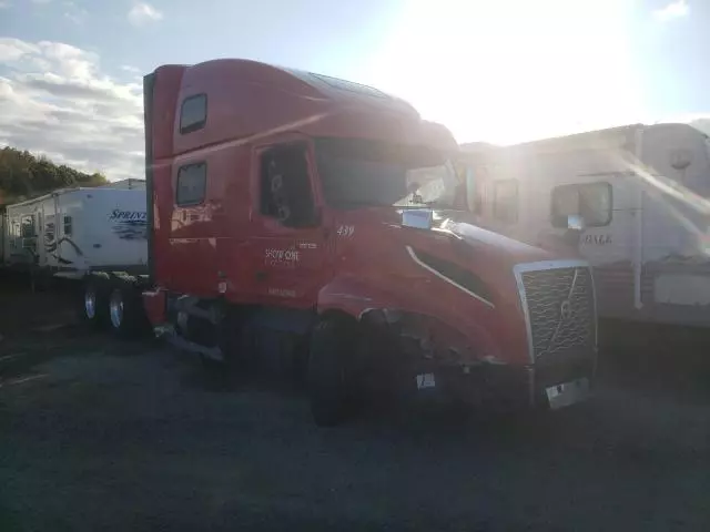 2021 Volvo VN VNL