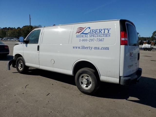 2020 Chevrolet Express G2500