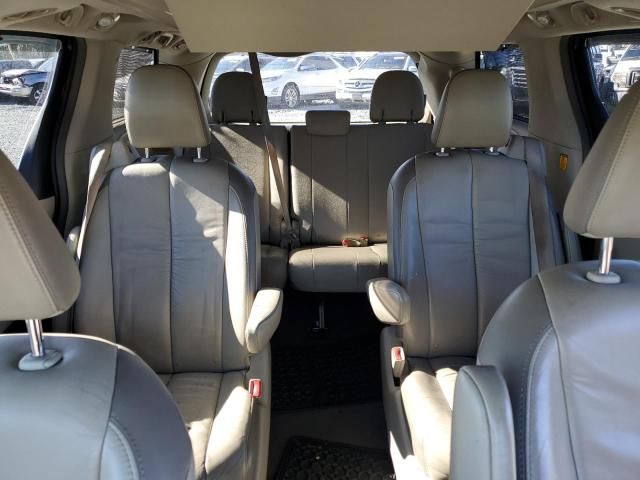 2011 Toyota Sienna XLE