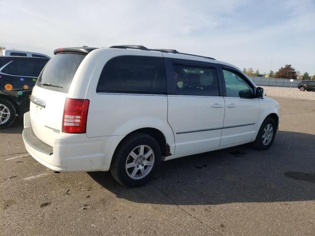 2010 Chrysler Town & Country Touring