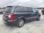 2014 Chrysler Town & Country Touring L