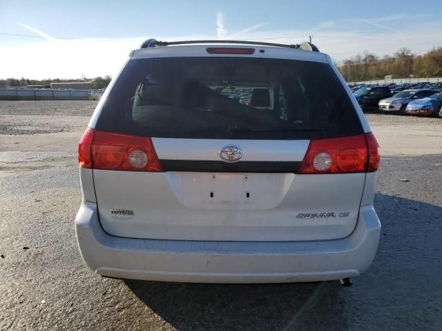 2010 Toyota Sienna CE