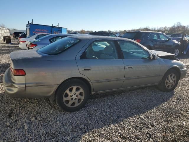 1999 Toyota Camry LE