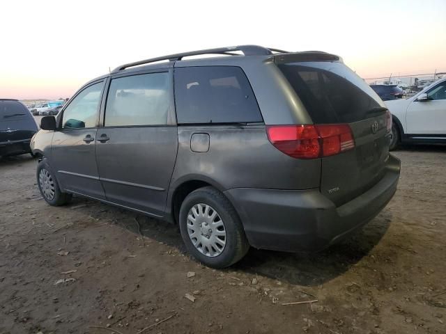 2004 Toyota Sienna CE