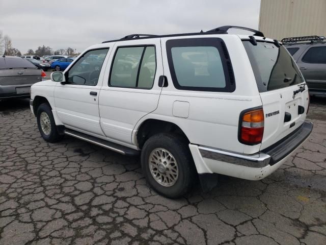 1997 Nissan Pathfinder LE