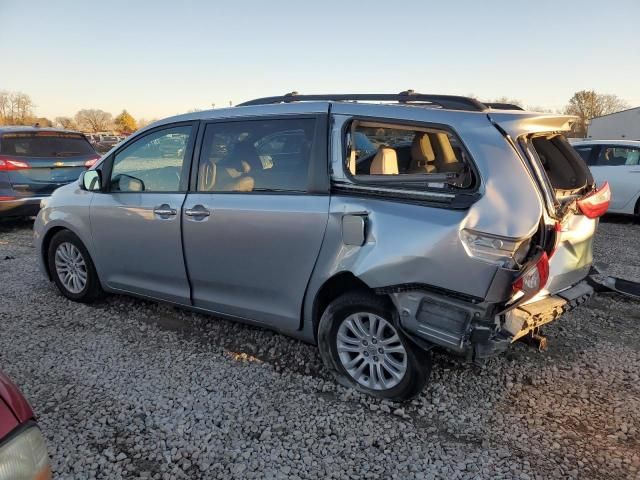 2015 Toyota Sienna XLE