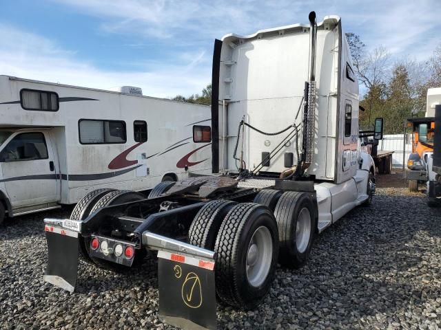 2014 Kenworth Construction T680