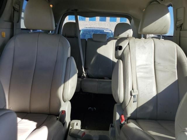 2013 Toyota Sienna XLE