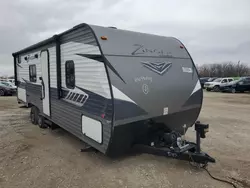 Lots with Bids for sale at auction: 2018 Zinger Trailer