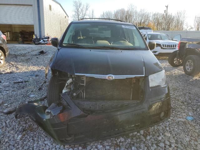 2009 Chrysler Town & Country Touring