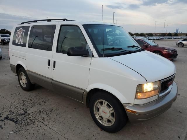 2003 GMC Safari XT