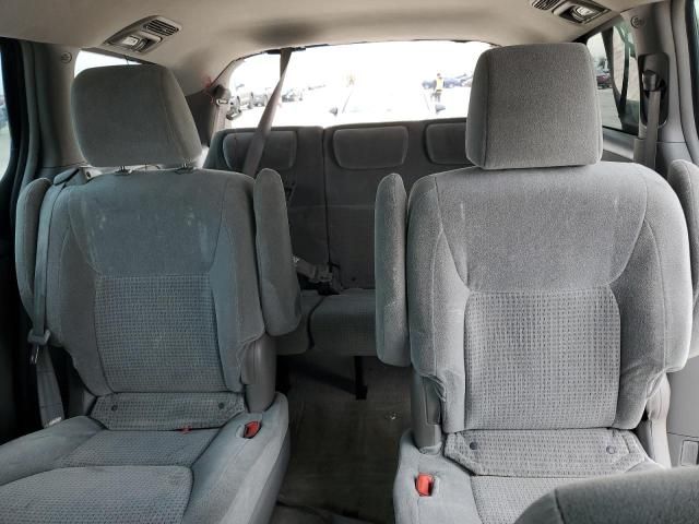 2009 Toyota Sienna CE