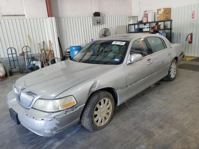 2007 Lincoln Town Car Signature Limited