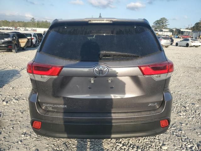 2018 Toyota Highlander SE