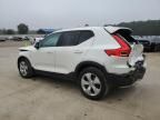 2022 Volvo XC40 T5 Momentum