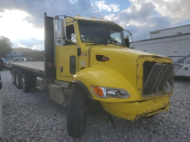 2014 Peterbilt 348