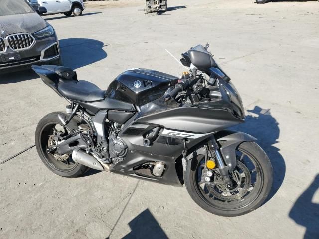 2024 Yamaha YZFR7