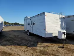 Salvage trucks for sale at Midway, FL auction: 1999 Fleetwood Prowler