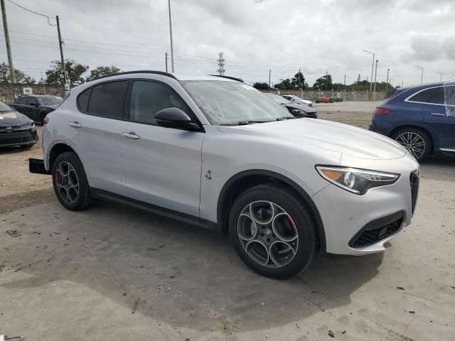 2021 Alfa Romeo Stelvio Sport