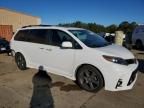 2018 Toyota Sienna SE