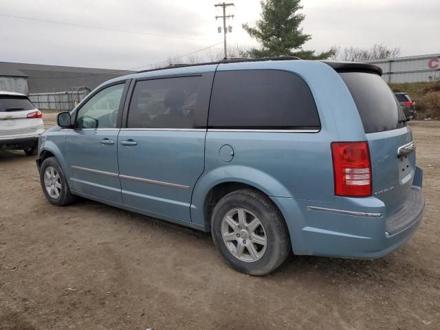 2010 Chrysler Town & Country Touring