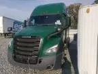 2020 Freightliner Cascadia 126