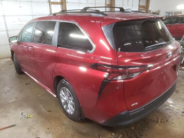 2024 Toyota Sienna XLE