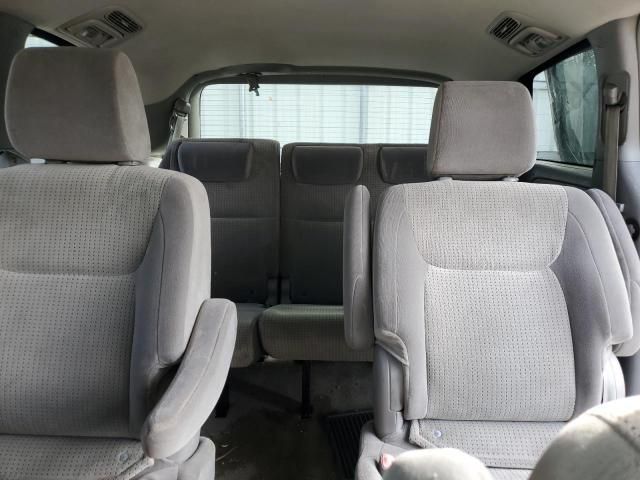 2009 Toyota Sienna CE