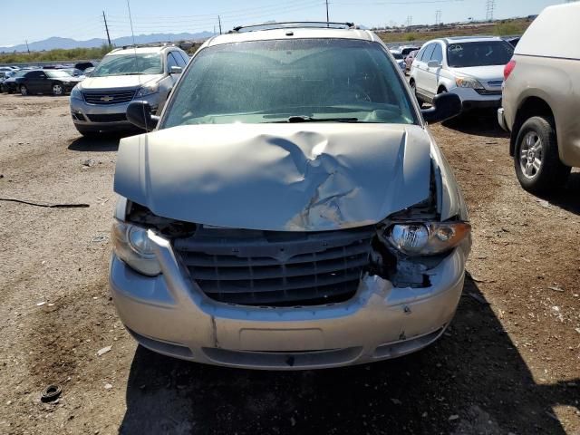 2007 Chrysler Town & Country Touring