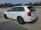 2022 Volvo XC90 T6 Momentum