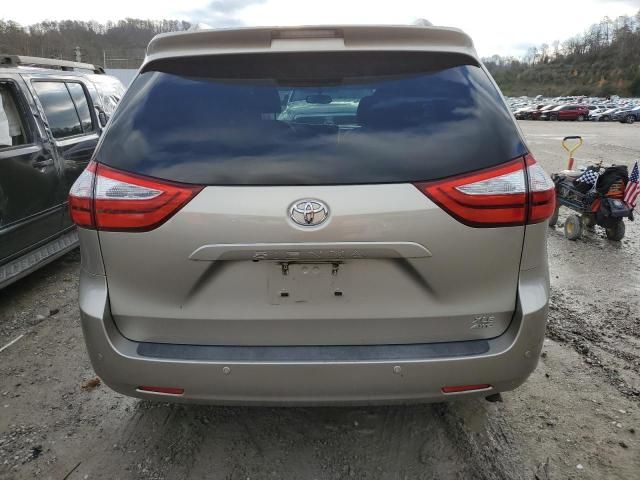 2017 Toyota Sienna XLE