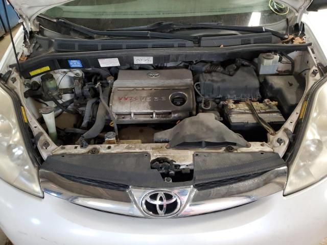 2006 Toyota Sienna XLE