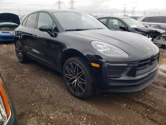 2022 Porsche Macan