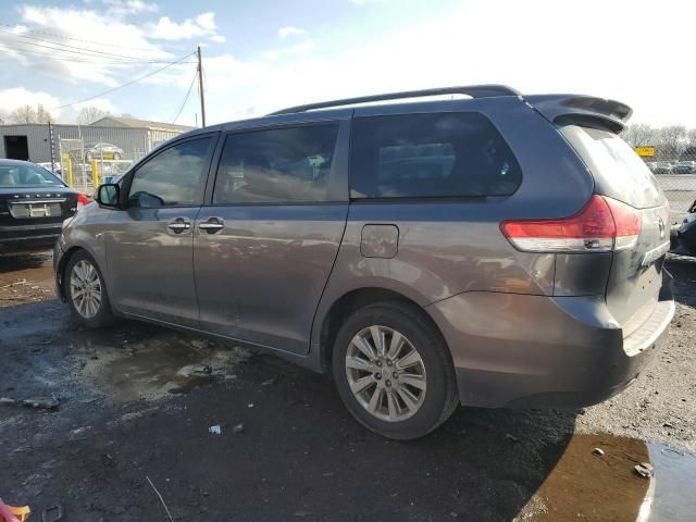 2012 Toyota Sienna XLE