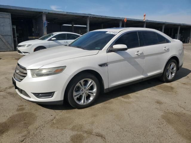 2014 Ford Taurus SEL