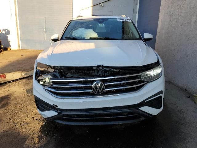 2022 Volkswagen Tiguan SE