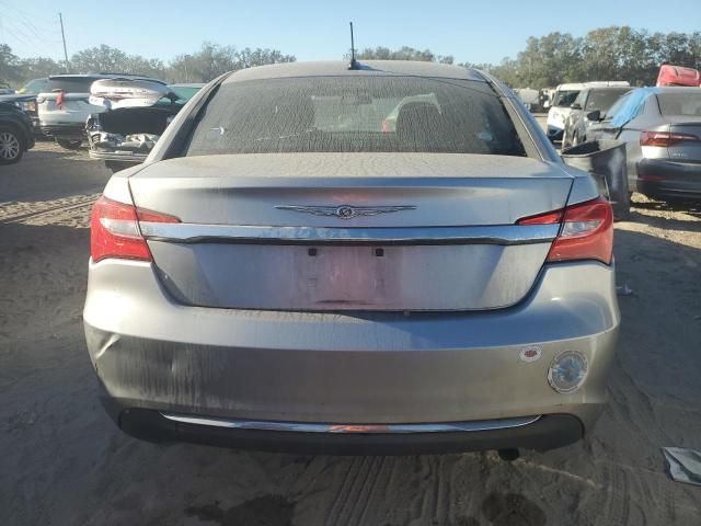 2013 Chrysler 200 Touring