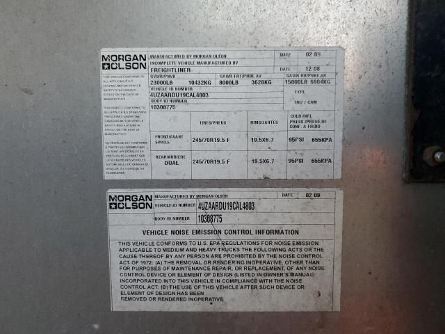 2009 Freightliner Chassis M Line WALK-IN Van