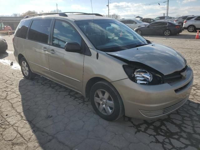 2004 Toyota Sienna CE