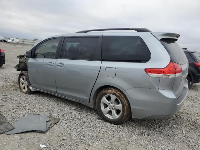 2014 Toyota Sienna LE