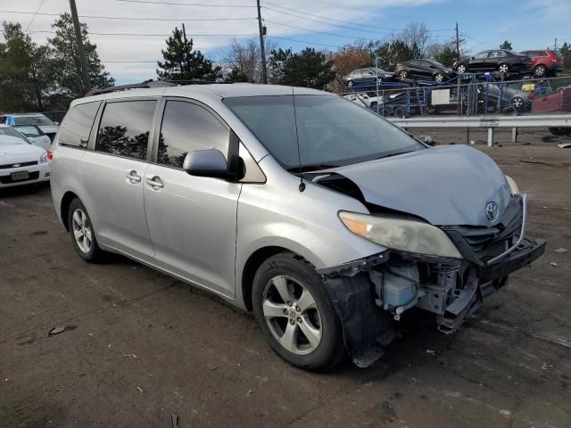 2011 Toyota Sienna LE