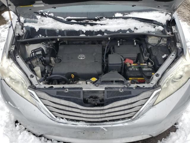 2011 Toyota Sienna XLE