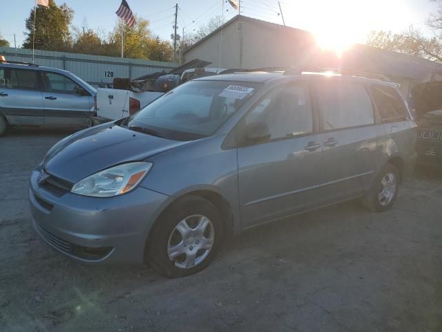 2004 Toyota Sienna CE