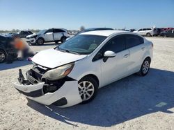 KIA rio Vehiculos salvage en venta: 2013 KIA Rio LX