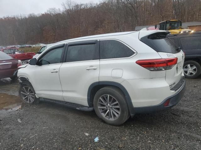 2017 Toyota Highlander SE